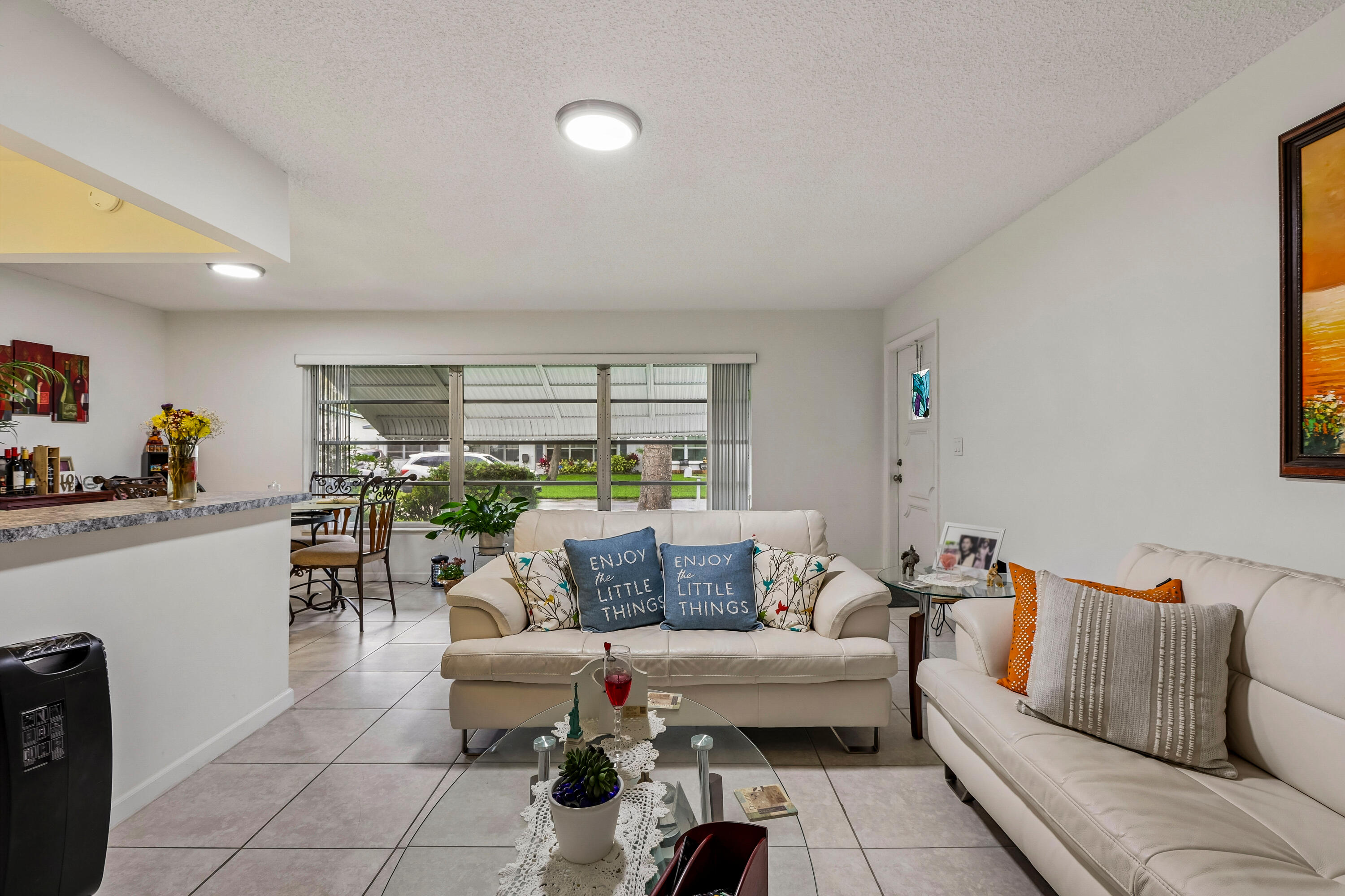 LAUDERDALE WEST CONDO NO VI - Residential