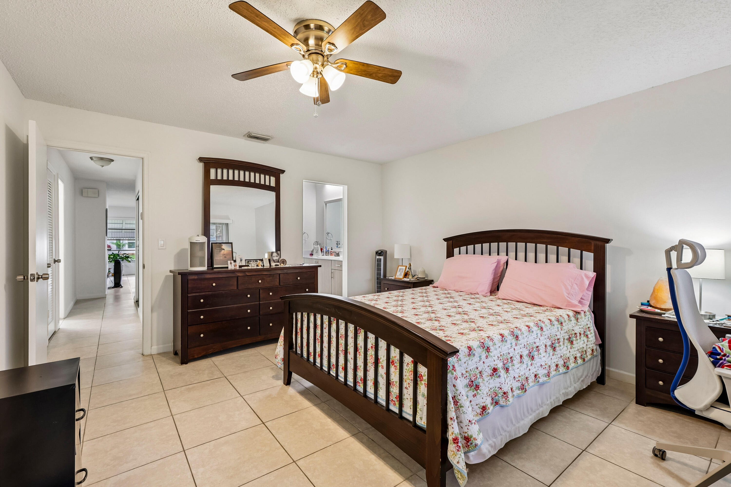 LAUDERDALE WEST CONDO NO VI - Residential