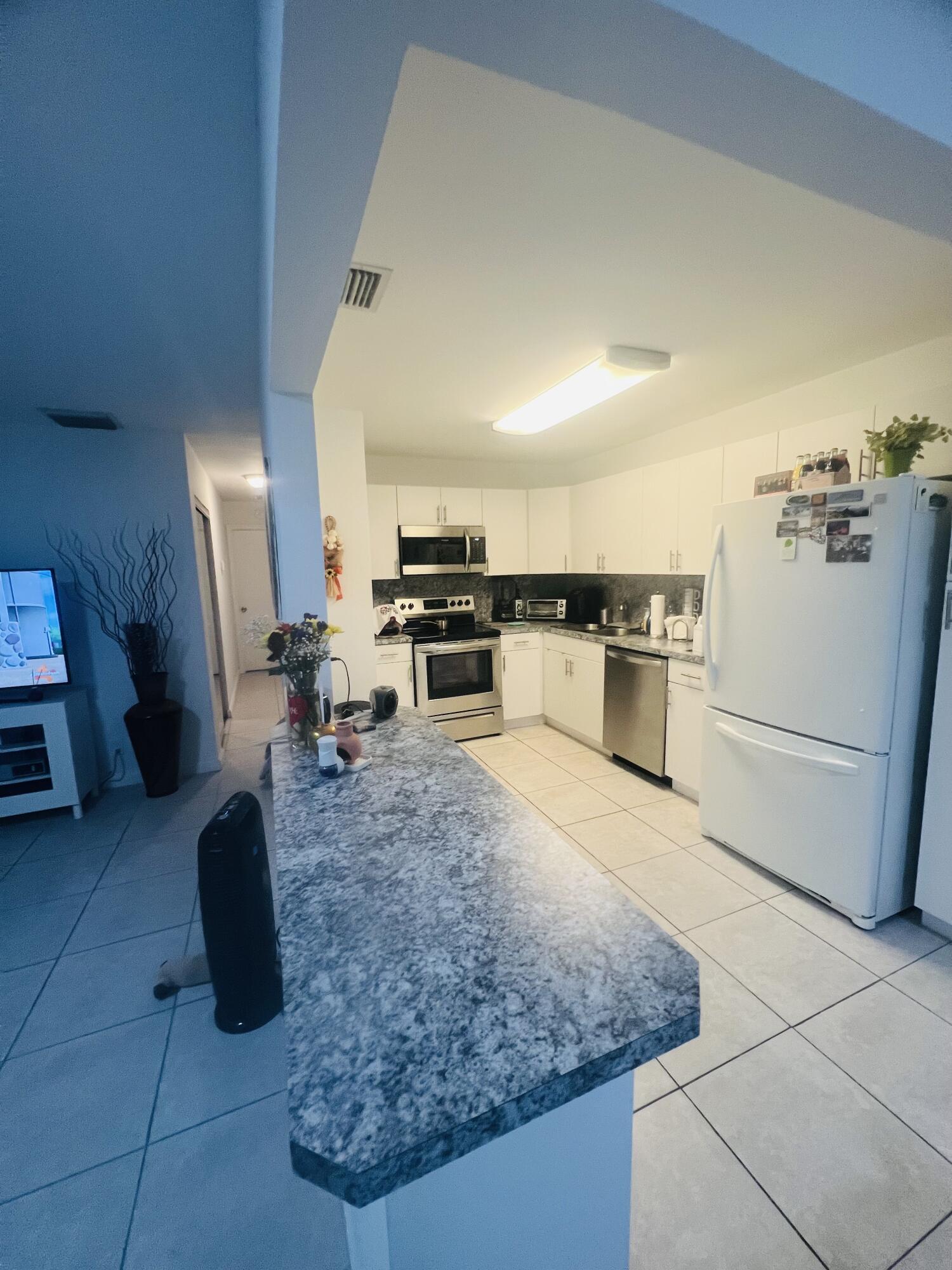 1044 NW 83rd Avenue B59