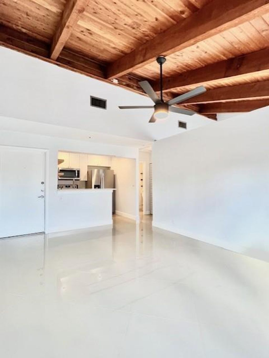 Photo of 410 SE 13th Street #5, Fort Lauderdale, FL 33316 (MLS # F10507621)