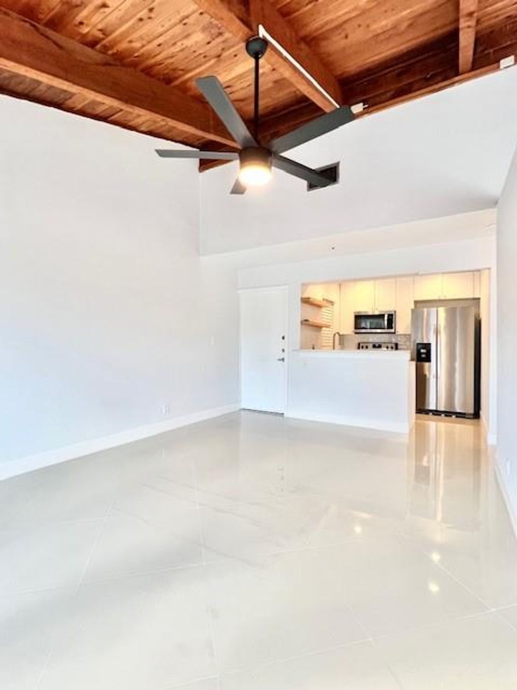 Photo of 410 SE 13th Street #5, Fort Lauderdale, FL 33316 (MLS # F10507621)