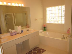 HAMMOCK POINT OF BOCA LAGO - Residential