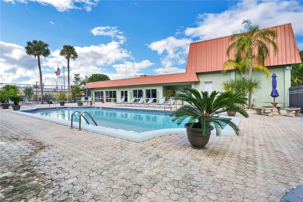 The Racquet Club - Residential