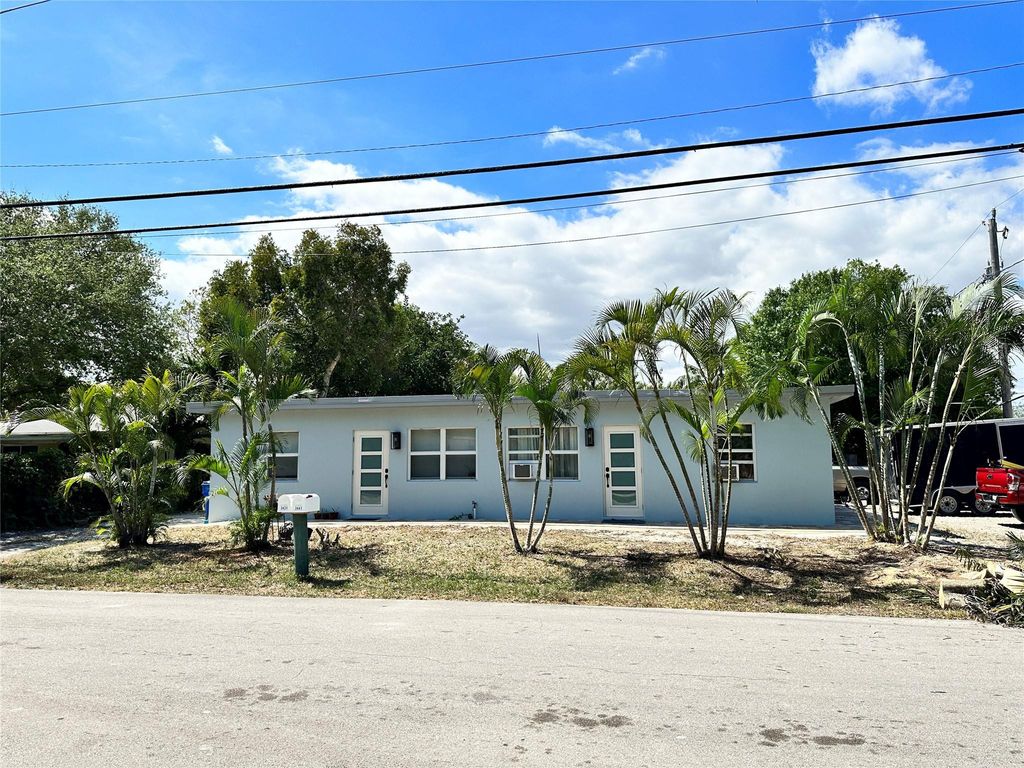 Photo of 3431 NE 13th Avenue, Oakland Park, FL 33334 (MLS # F10556807)