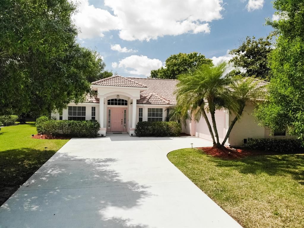 Photo of 1286 SW Cedar Cove, Port Saint Lucie, FL 34986 (MLS # R10705274)