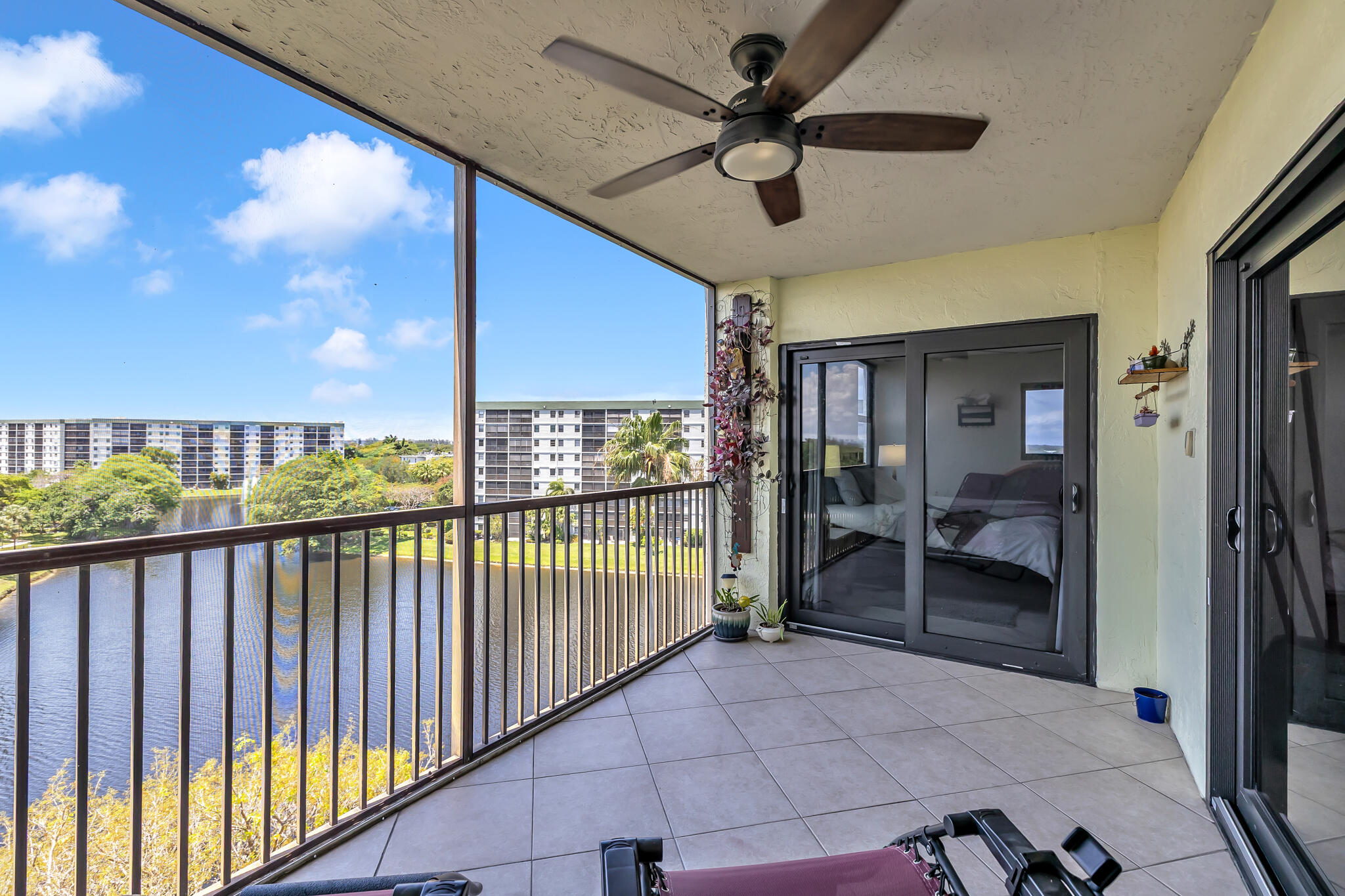 CYPRESS BEND CONDOMINIUM VI - Residential