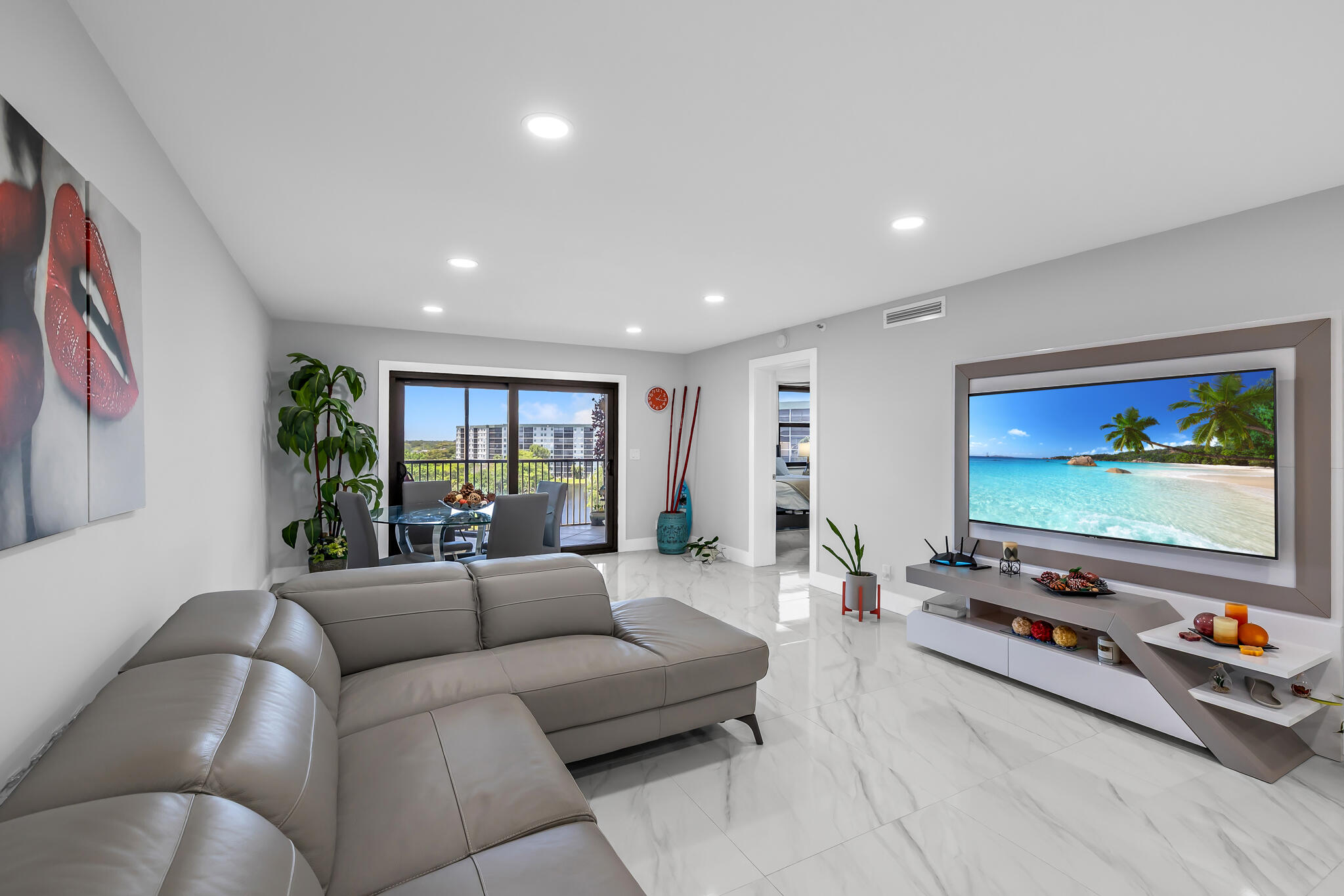 CYPRESS BEND CONDOMINIUM VI - Residential