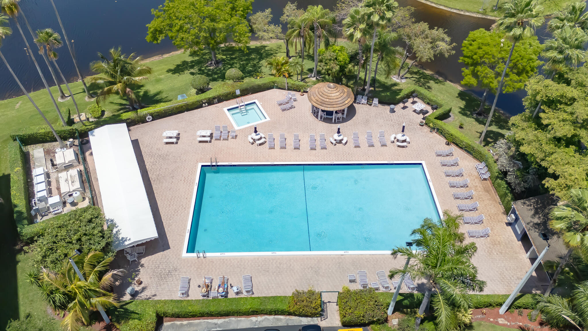 CYPRESS BEND CONDOMINIUM VI - Residential