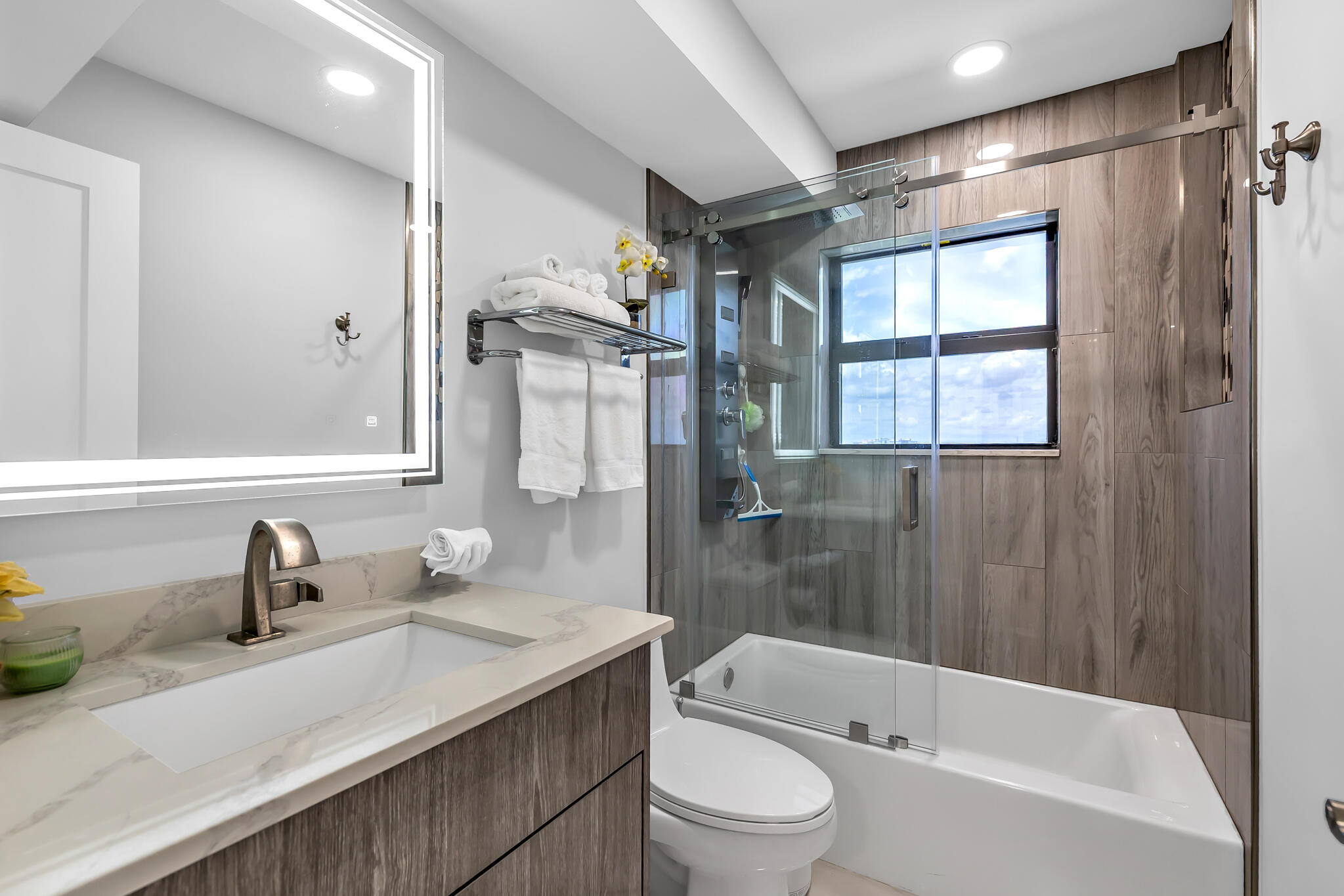 CYPRESS BEND CONDOMINIUM VI - Residential