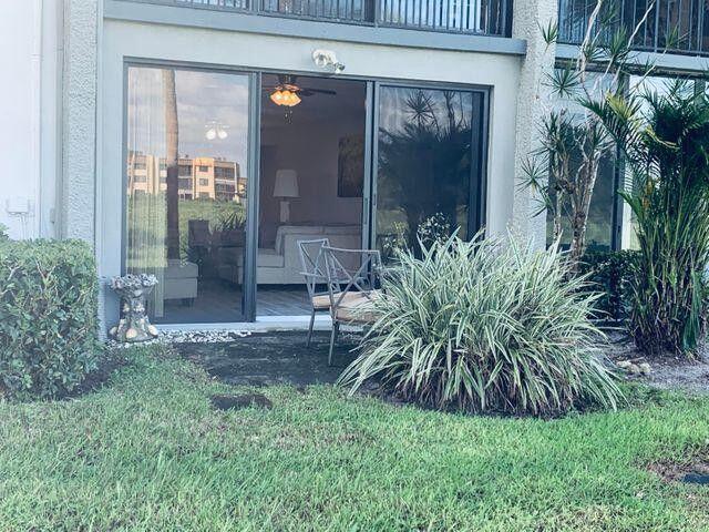 FOUNTAINS OF PALM BEACH C - Residential Lease