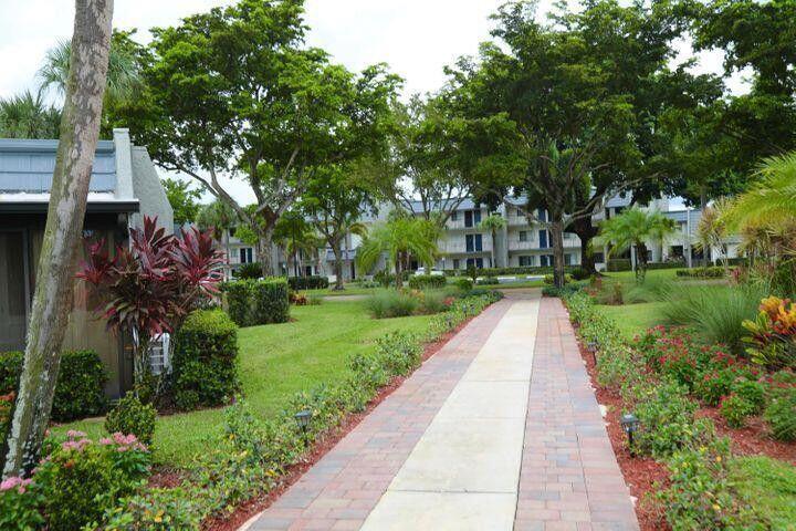 FOUNTAINS OF PALM BEACH C - Residential Lease