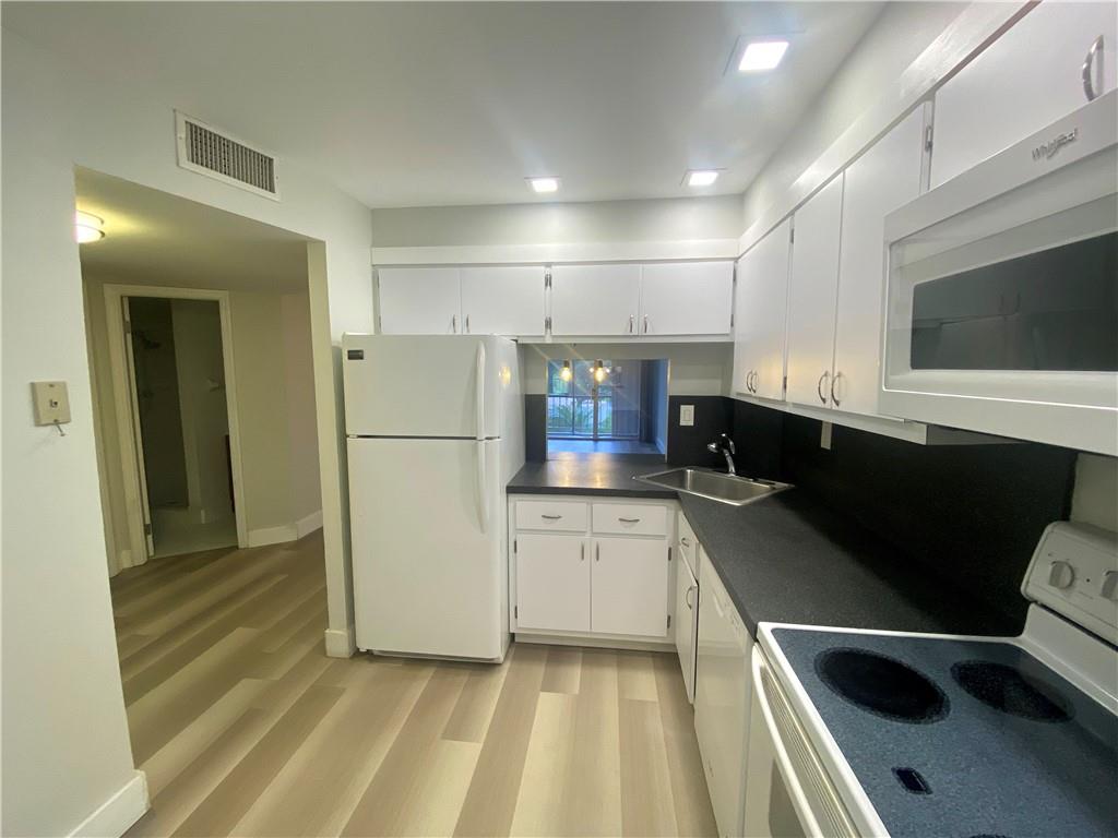 CORAL RIDGE EAST CONDO - Residential Lease