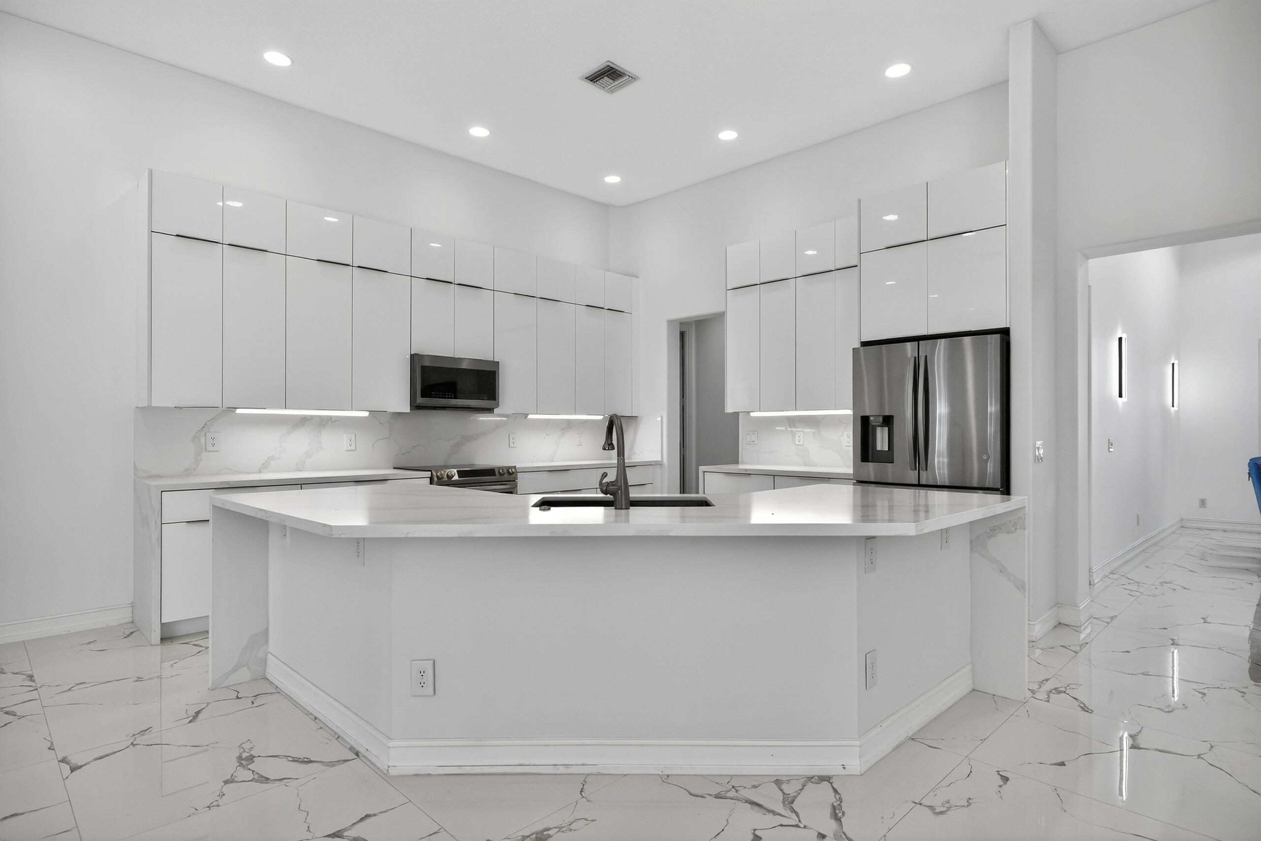 Properties 14780 Horseshoe Trace