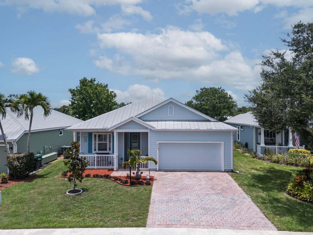 Photo of 424 NE Leaping Frog Way, Port Saint Lucie, FL 34983 (MLS # R11098399)