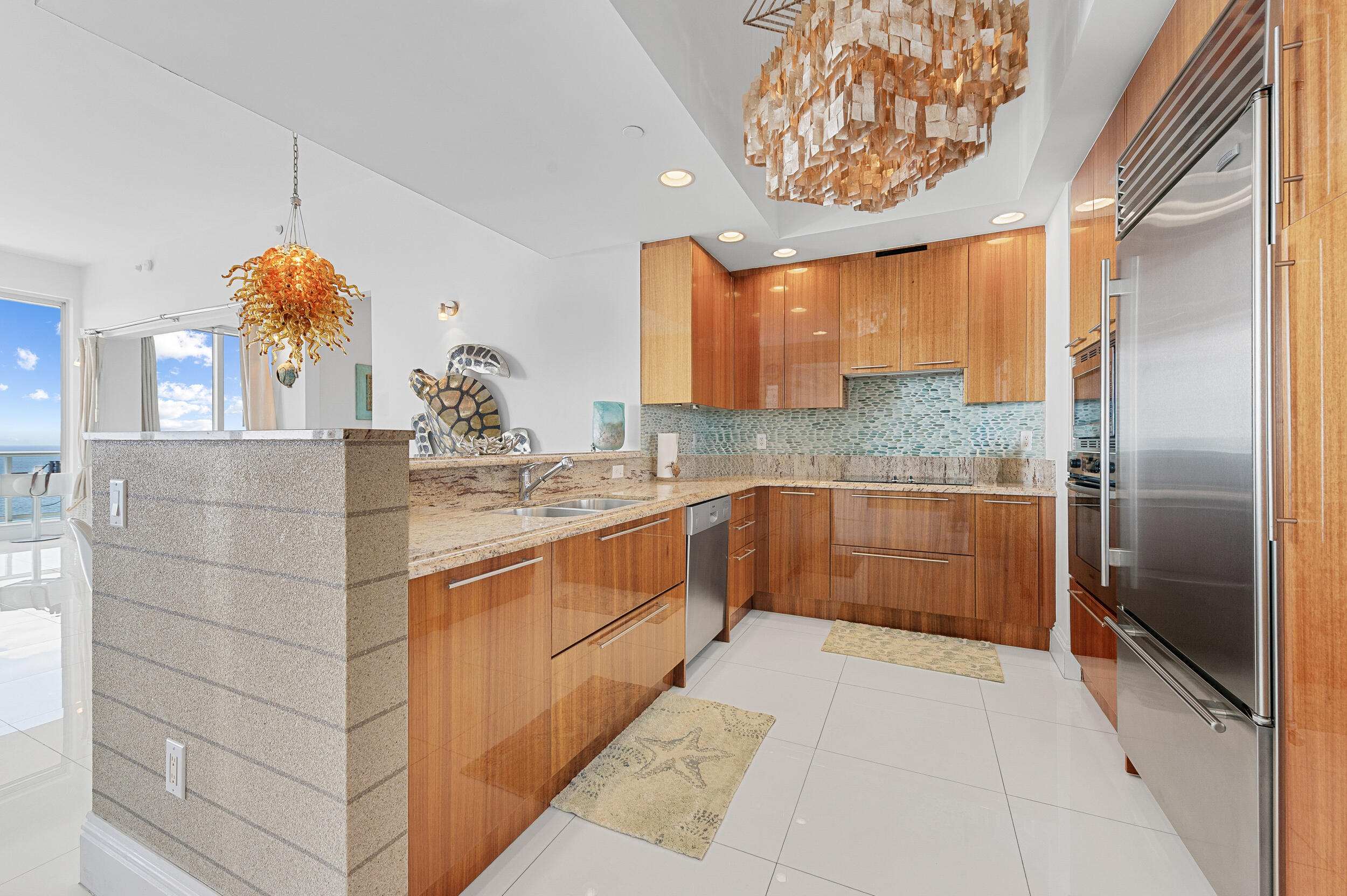 View photos, virtual tours, details... 2700 N Ocean Drive Ph4b
