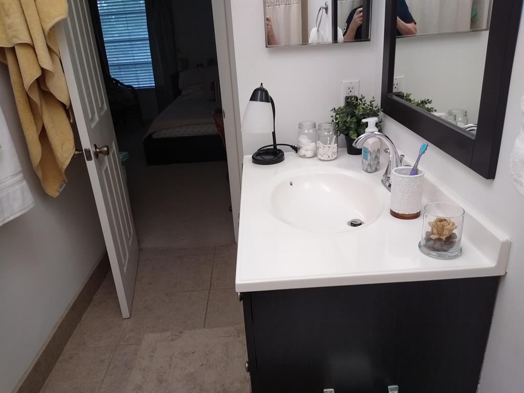 CASA DEL RIO CONDO - Residential