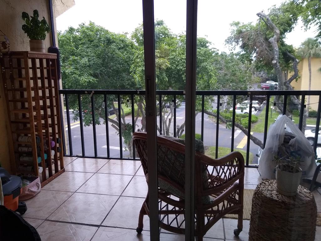 CASA DEL RIO CONDO - Residential