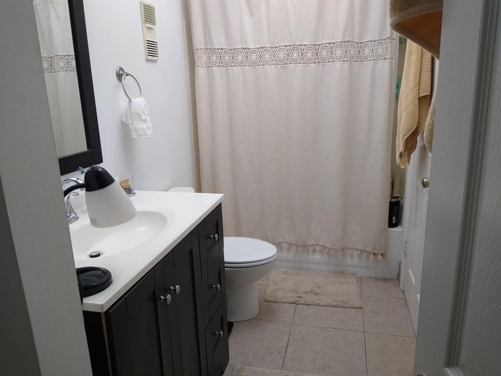 CASA DEL RIO CONDO - Residential