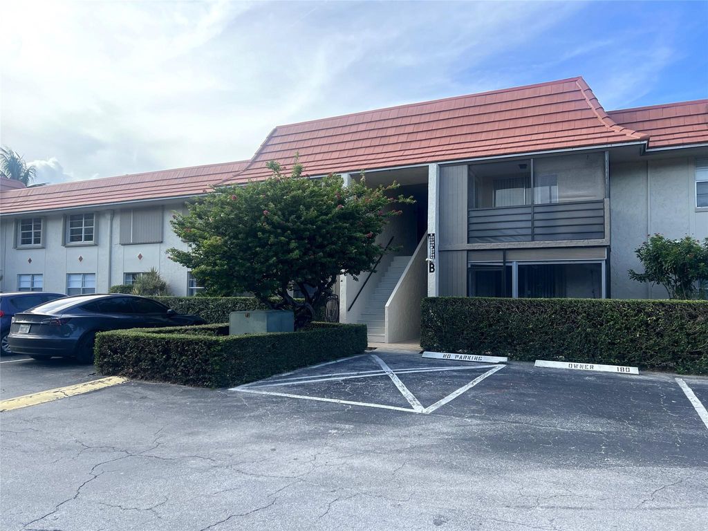 Photo of 1024 NW 13th Street #139B, Boca Raton, FL 33486 (MLS # F10458998)