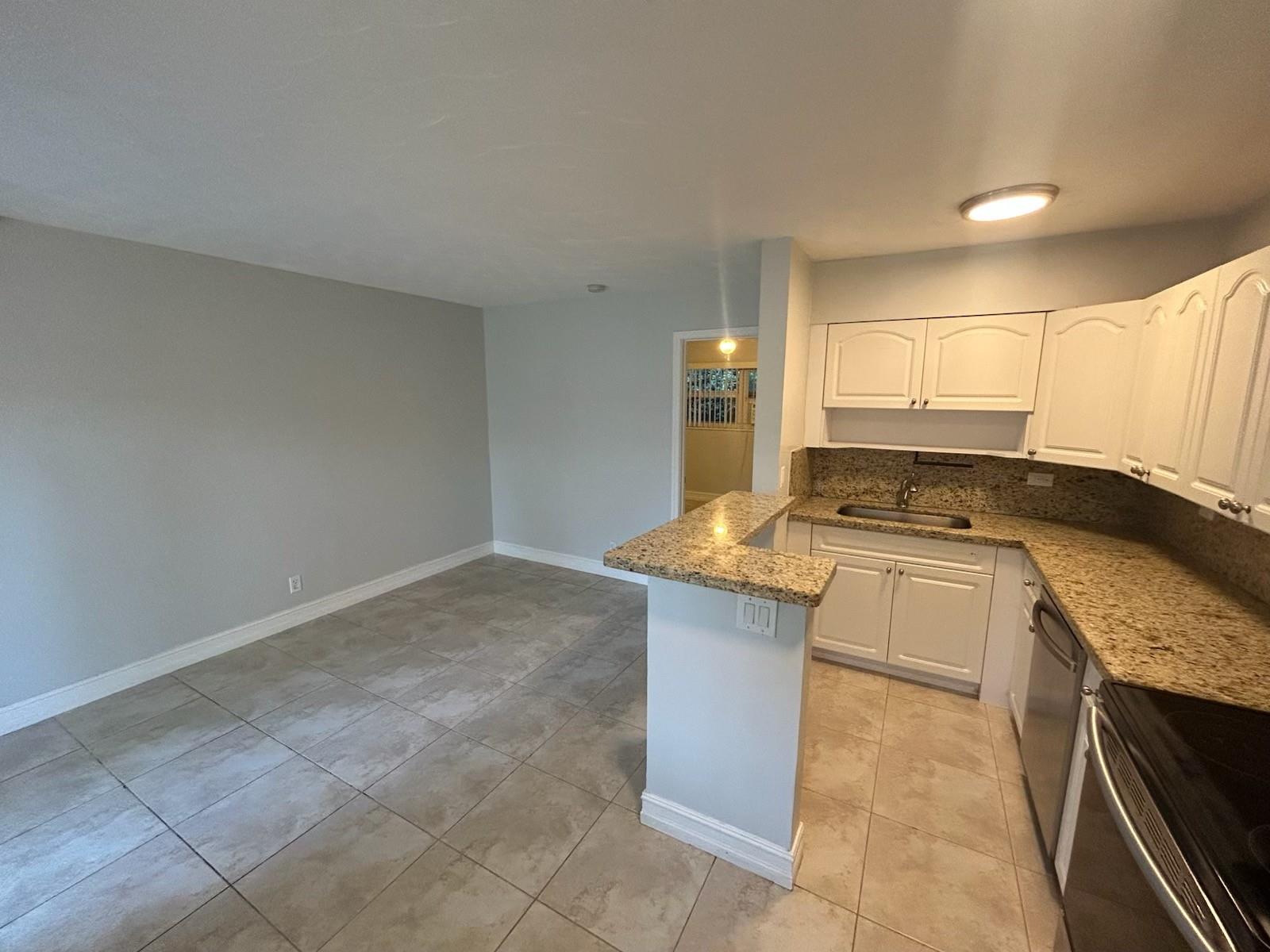 925 NE 17th Ave 3
