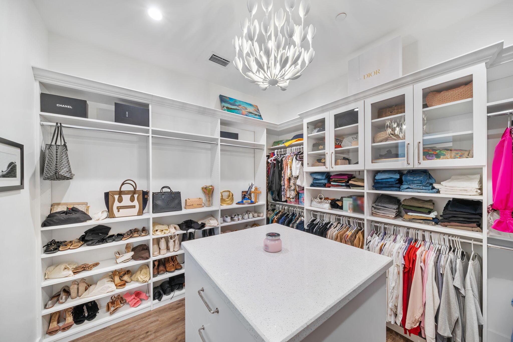 FOX GROVE (AKA MEADOW RUN - Residential