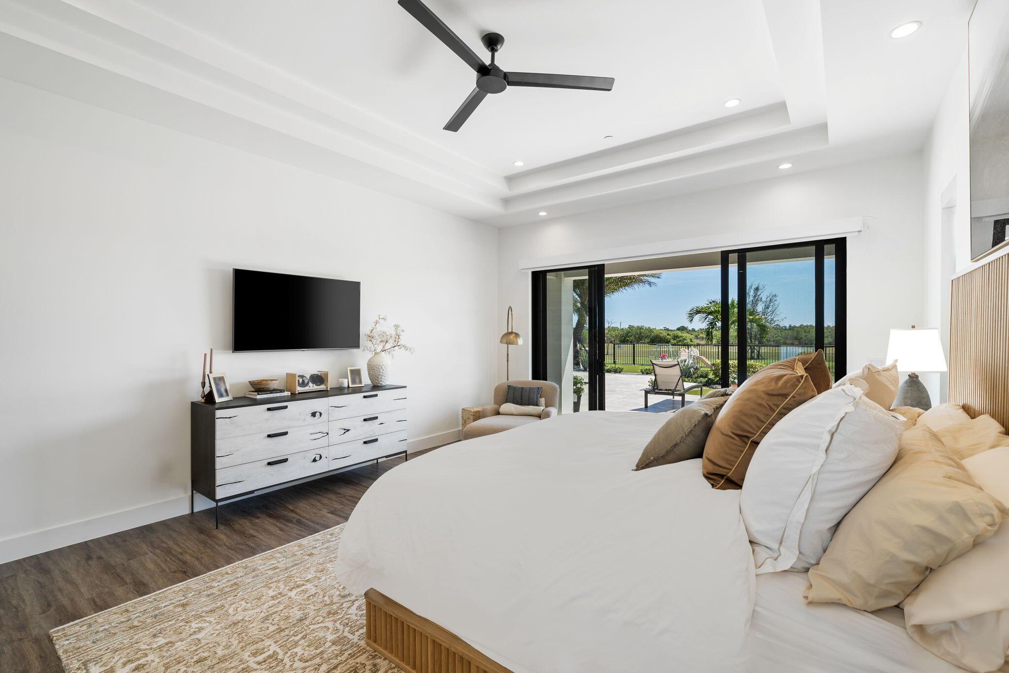 FOX GROVE (AKA MEADOW RUN - Residential