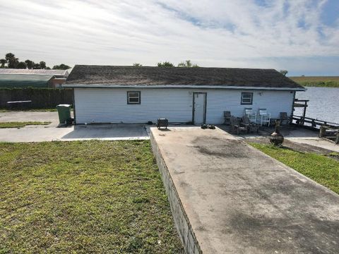 A home in Okeechobee