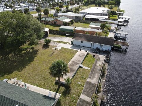 A home in Okeechobee