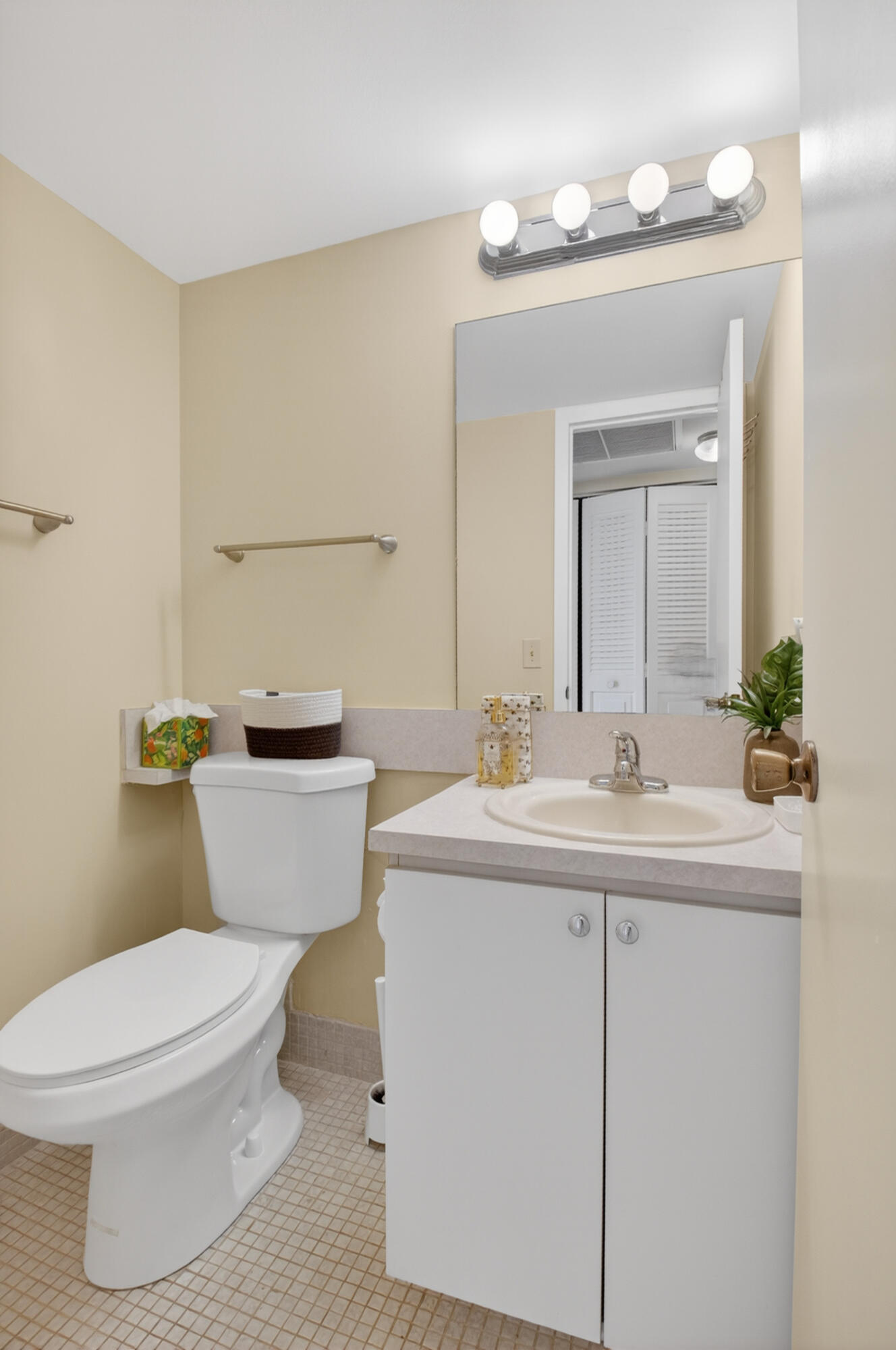 MANSFIELD AT CENTURY VILLAGE CONDO - Residential Lease