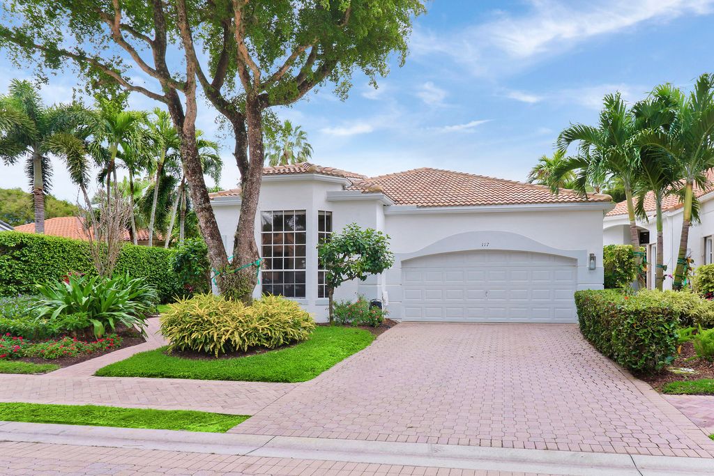 Photo of 117 Sunset Bay Drive, Palm Beach Gardens, FL 33418 (MLS # R10964027)