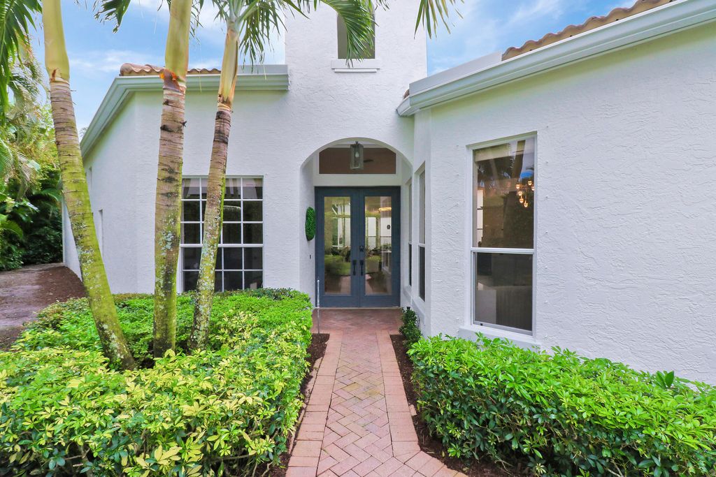 Photo of 117 Sunset Bay Drive, Palm Beach Gardens, FL 33418 (MLS # R10964027)