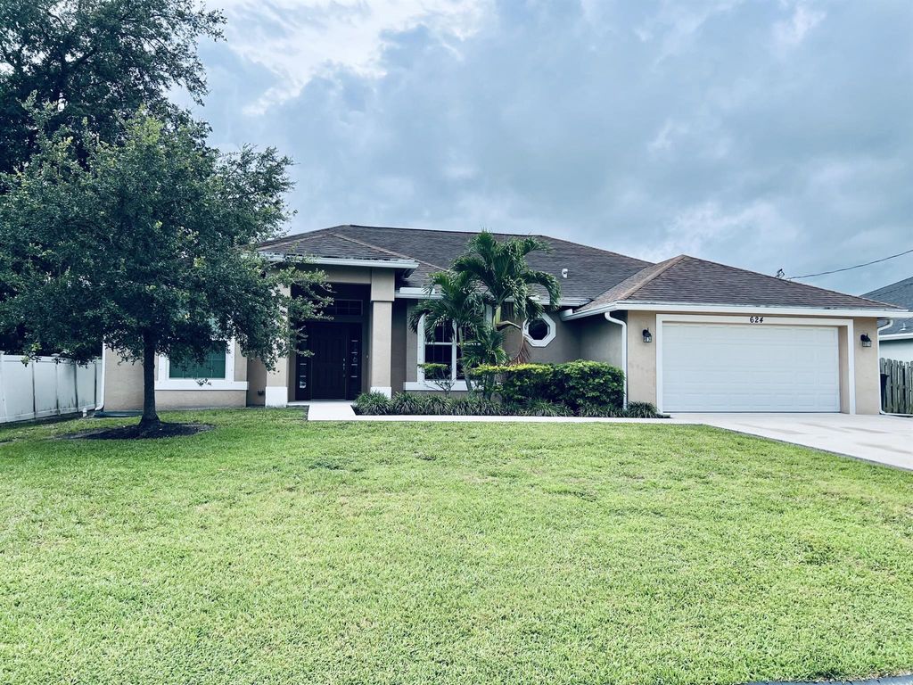 Photo of 624 SW Abode Avenue, Port Saint Lucie, FL 34953 (MLS # R11103039)