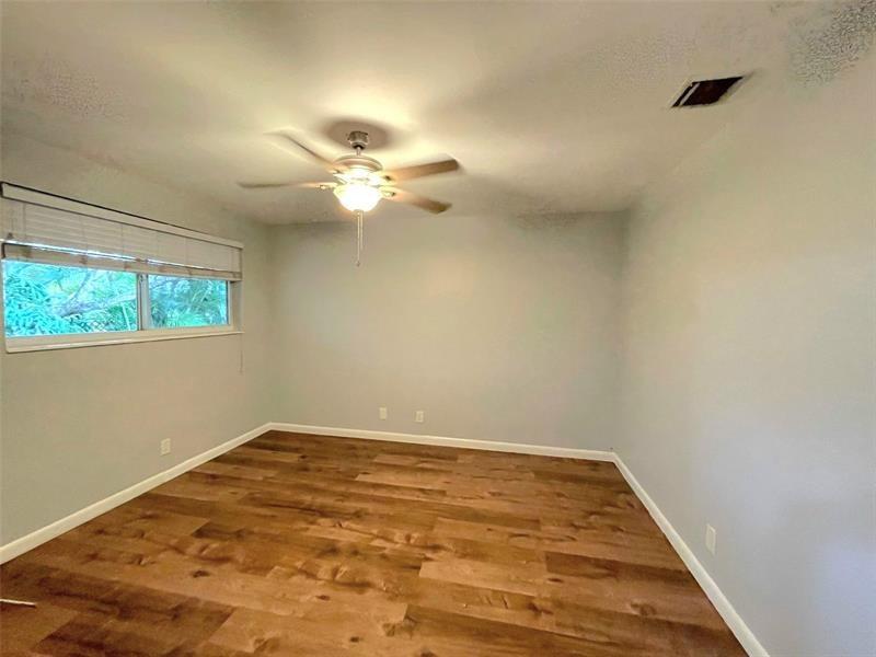 POINSETTIA HEIGHTS - Residential Lease