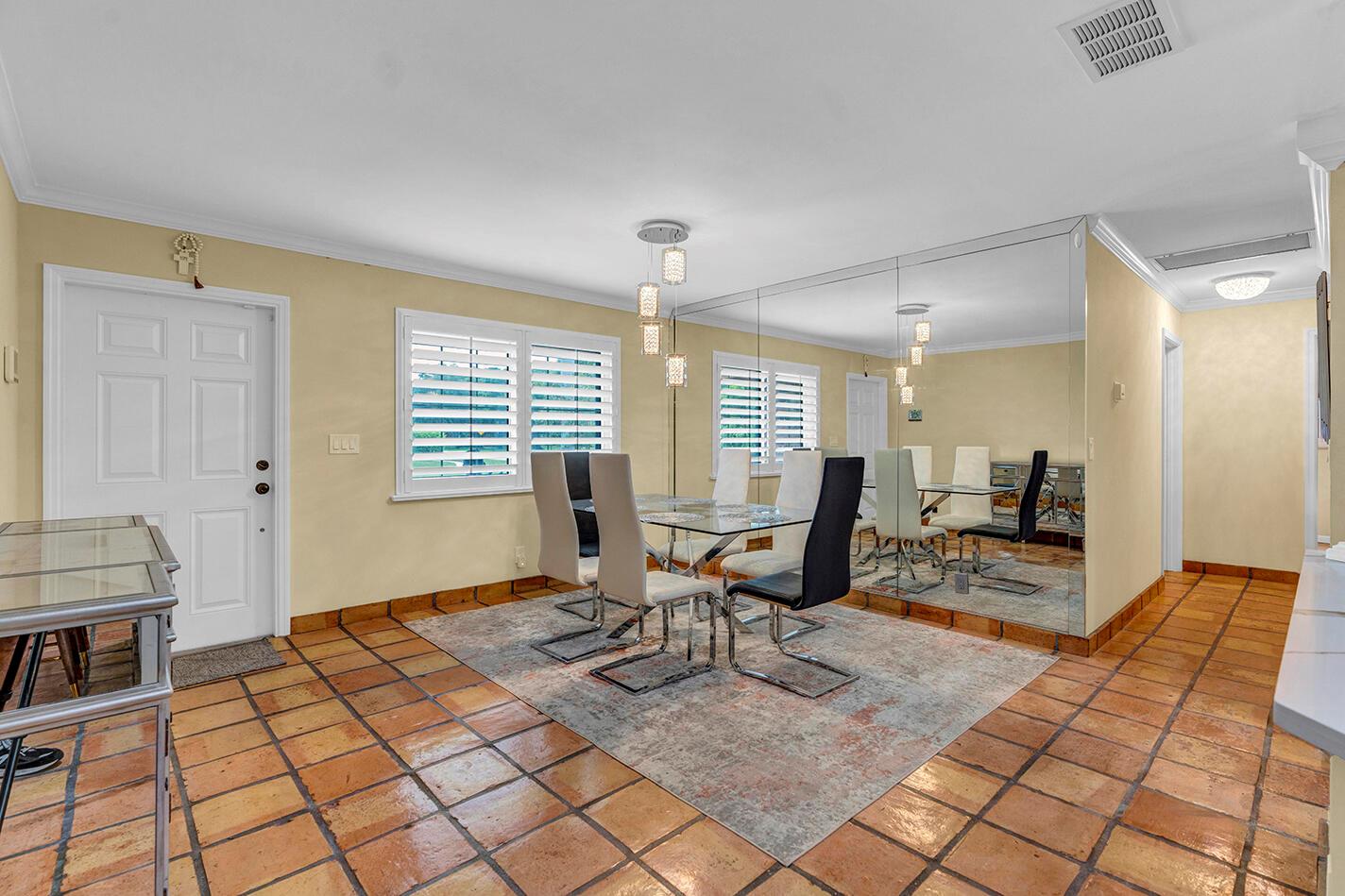 2791 SW 10th Drive