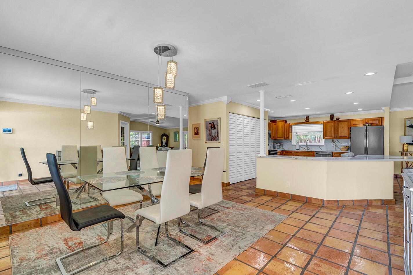 2791 SW 10th Drive
