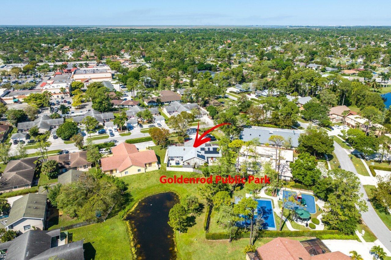 SUGAR POND MANOR OF WELLINGTON - Residential