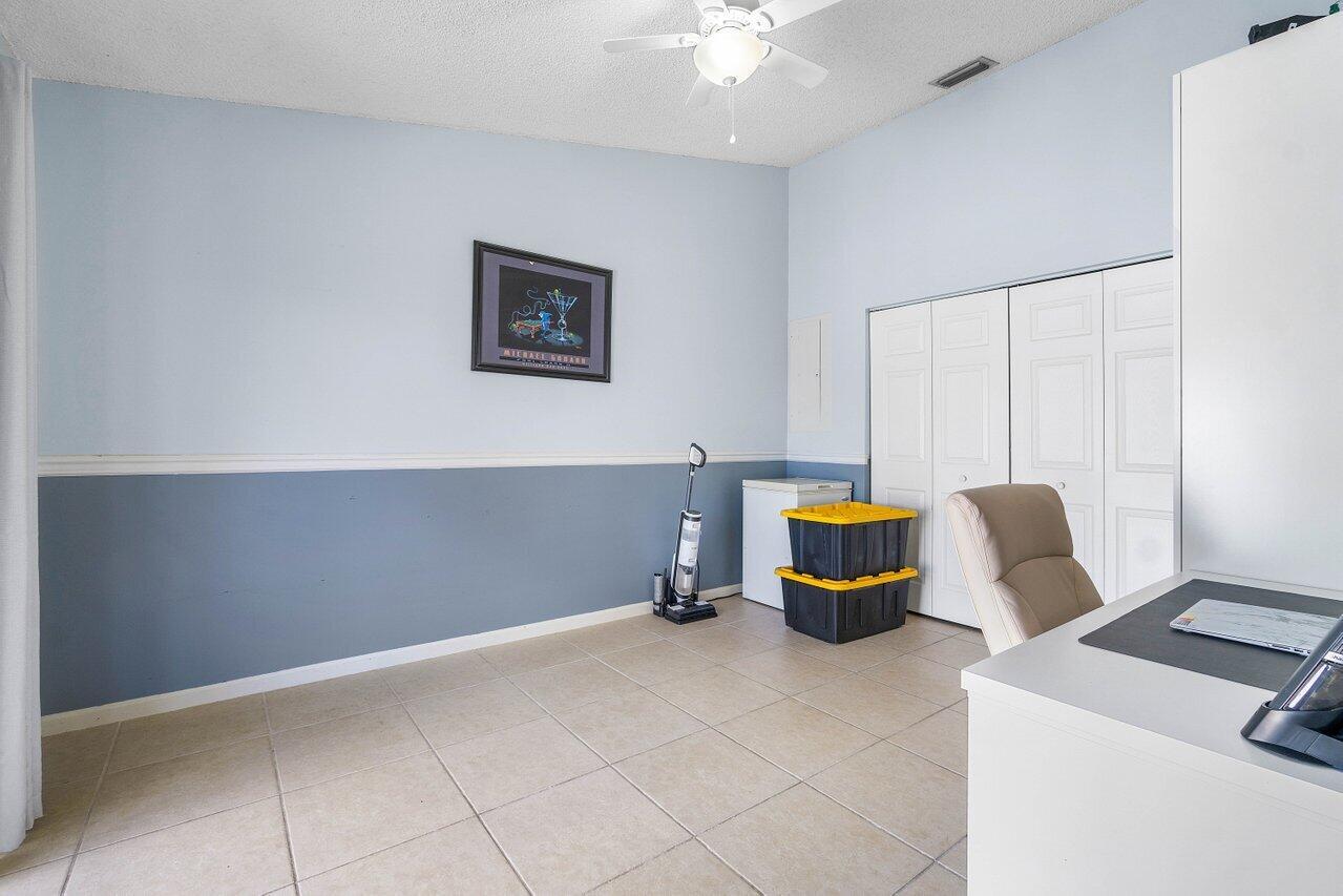 SUGAR POND MANOR OF WELLINGTON - Residential