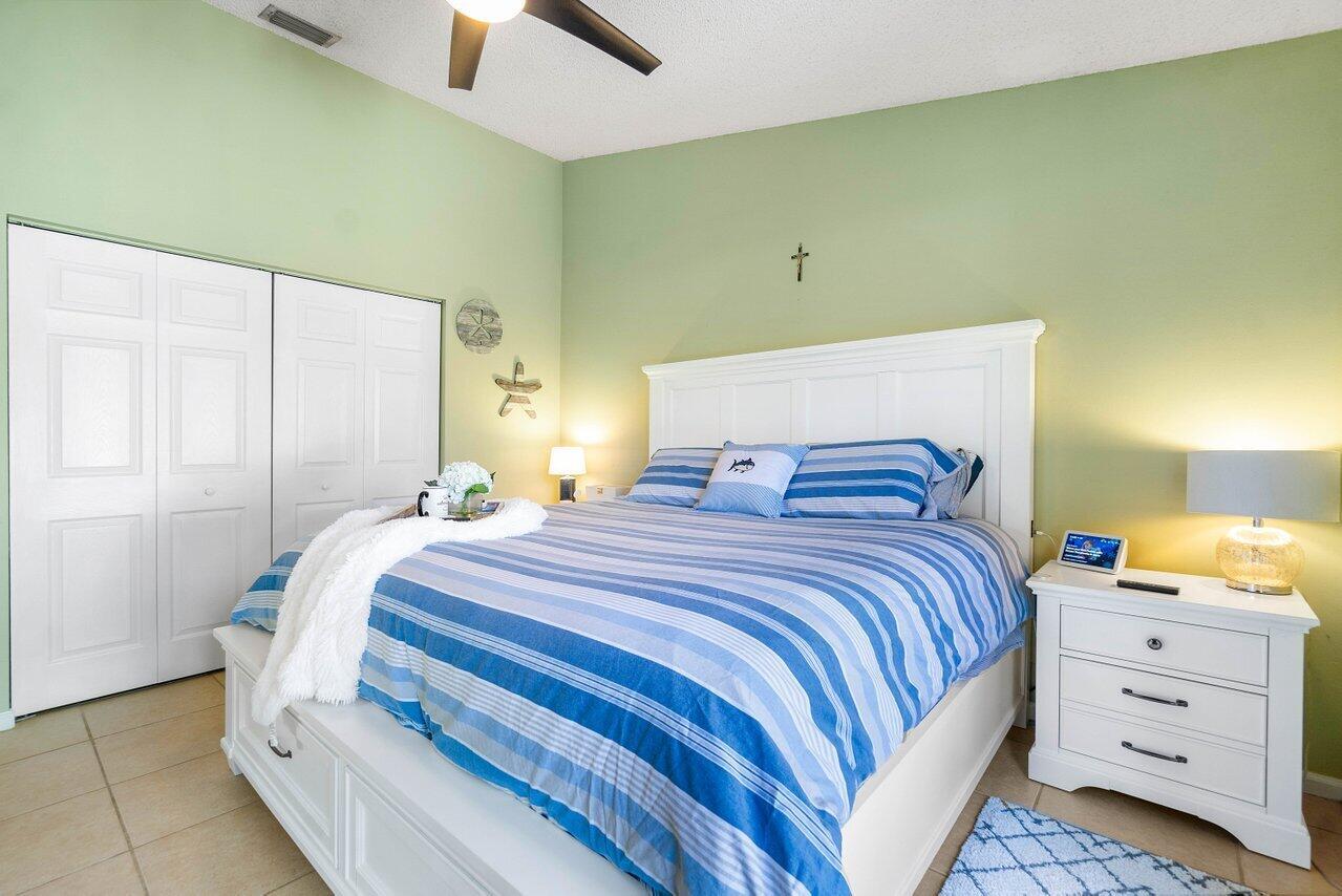 SUGAR POND MANOR OF WELLINGTON - Residential