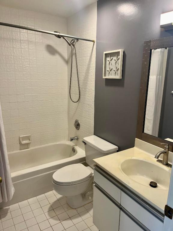 FAIRWAYS AT SOMERSET CONDO - Residential Lease