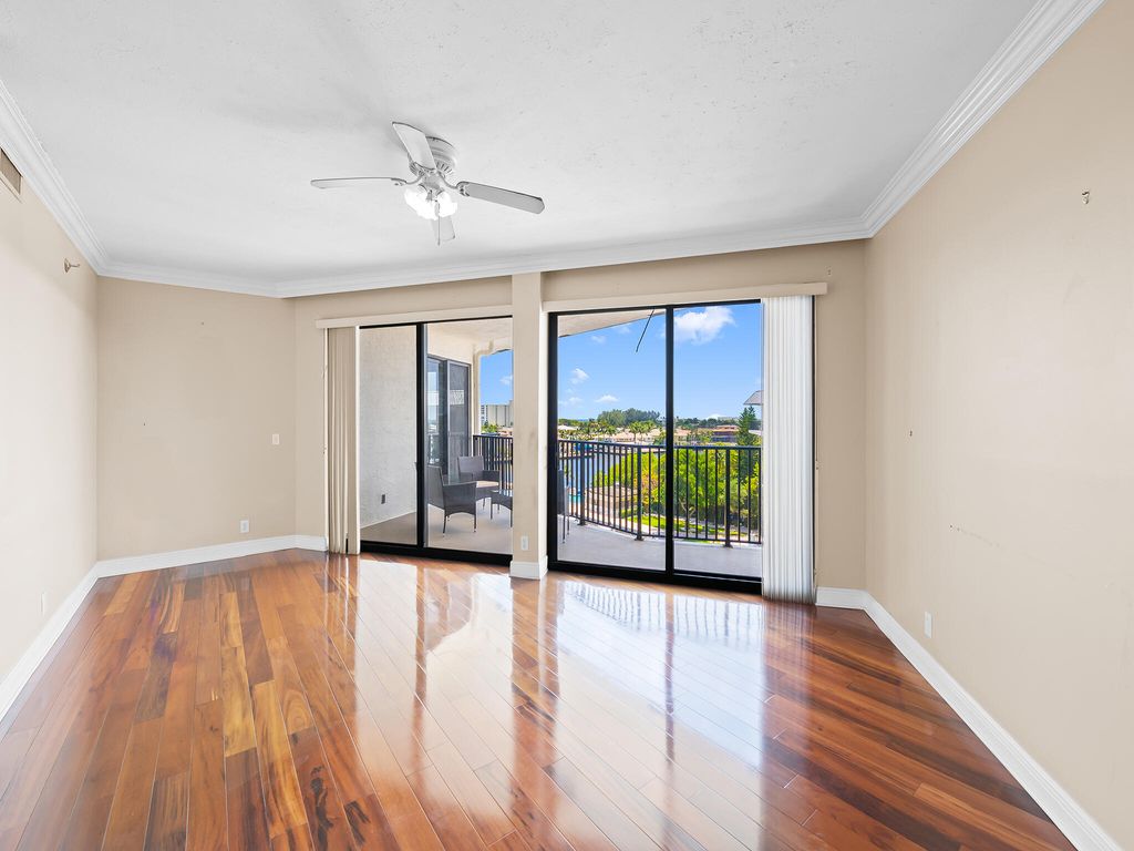 Photo of 1035 S Federal Highway #Ph-3, Delray Beach, FL 33483 (MLS # B26028150)