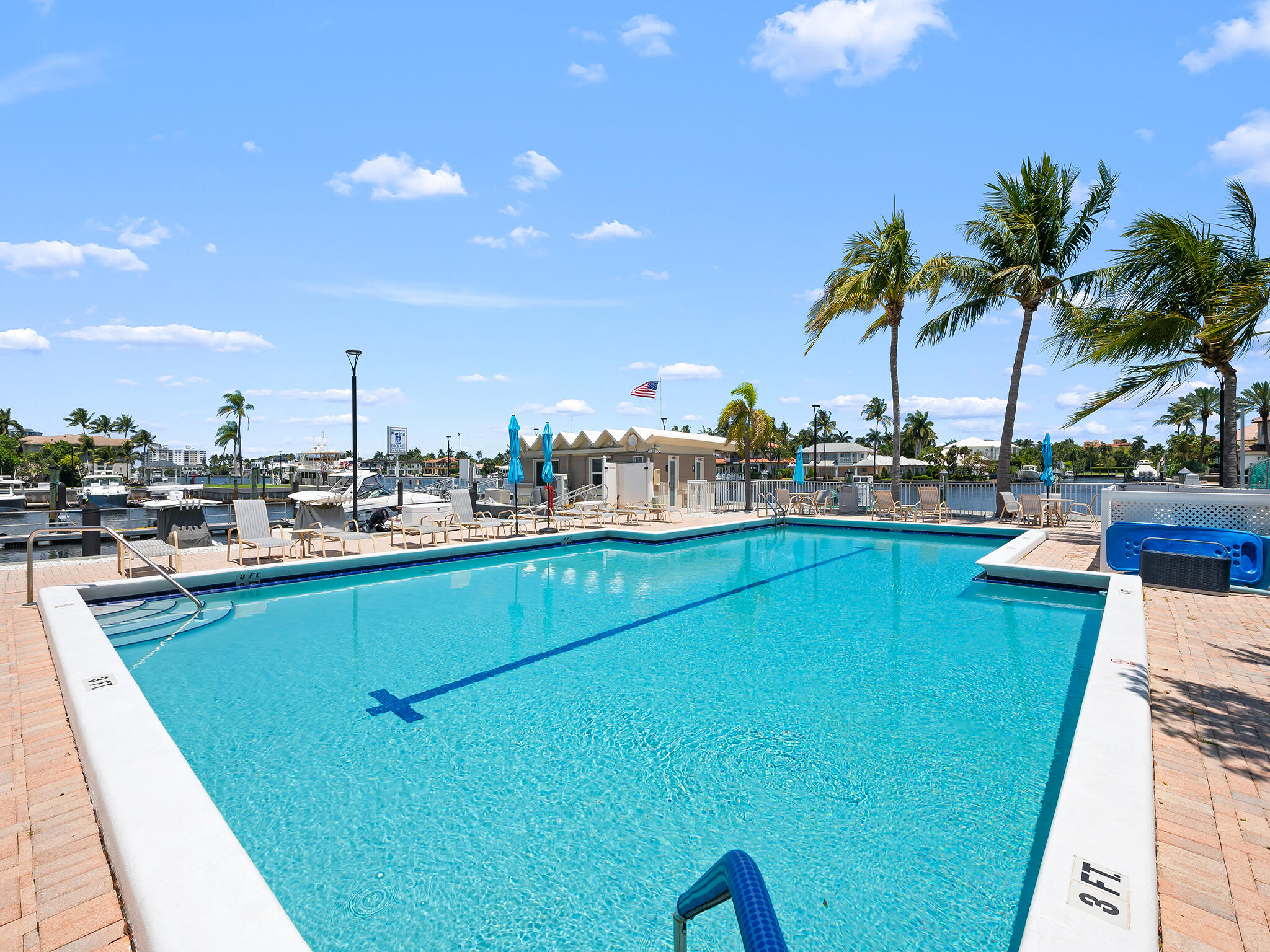 DELRAY HARBOR CLUB - Residential