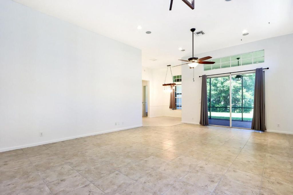 Photo of 172 Via Catalunha, Jupiter, FL 33458 (MLS # R10925174)