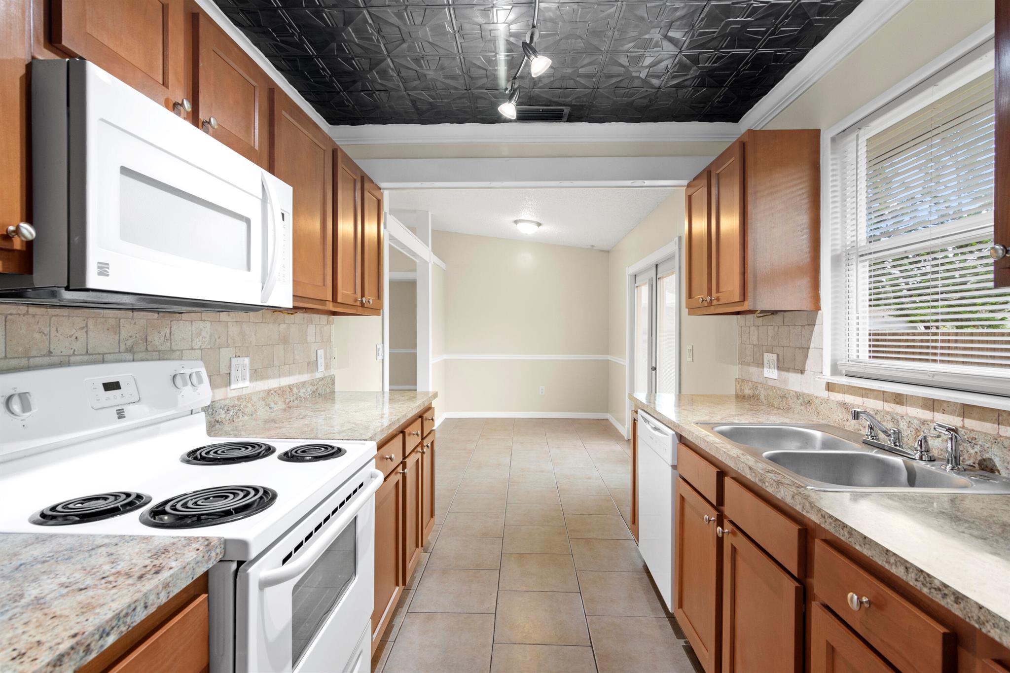 PORT ST LUCIE SECTION 12 - Residential Lease