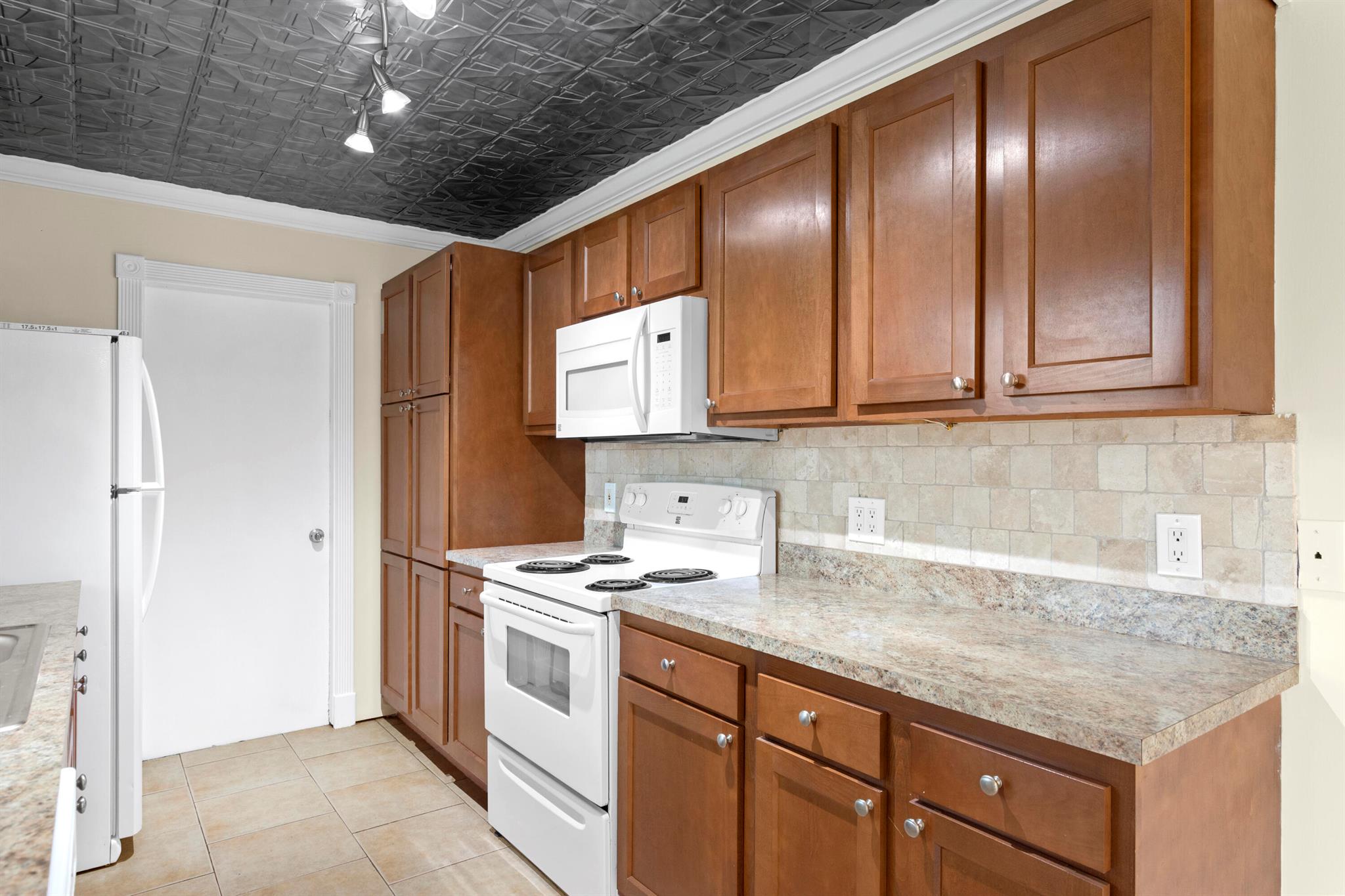 PORT ST LUCIE SECTION 12 - Residential Lease