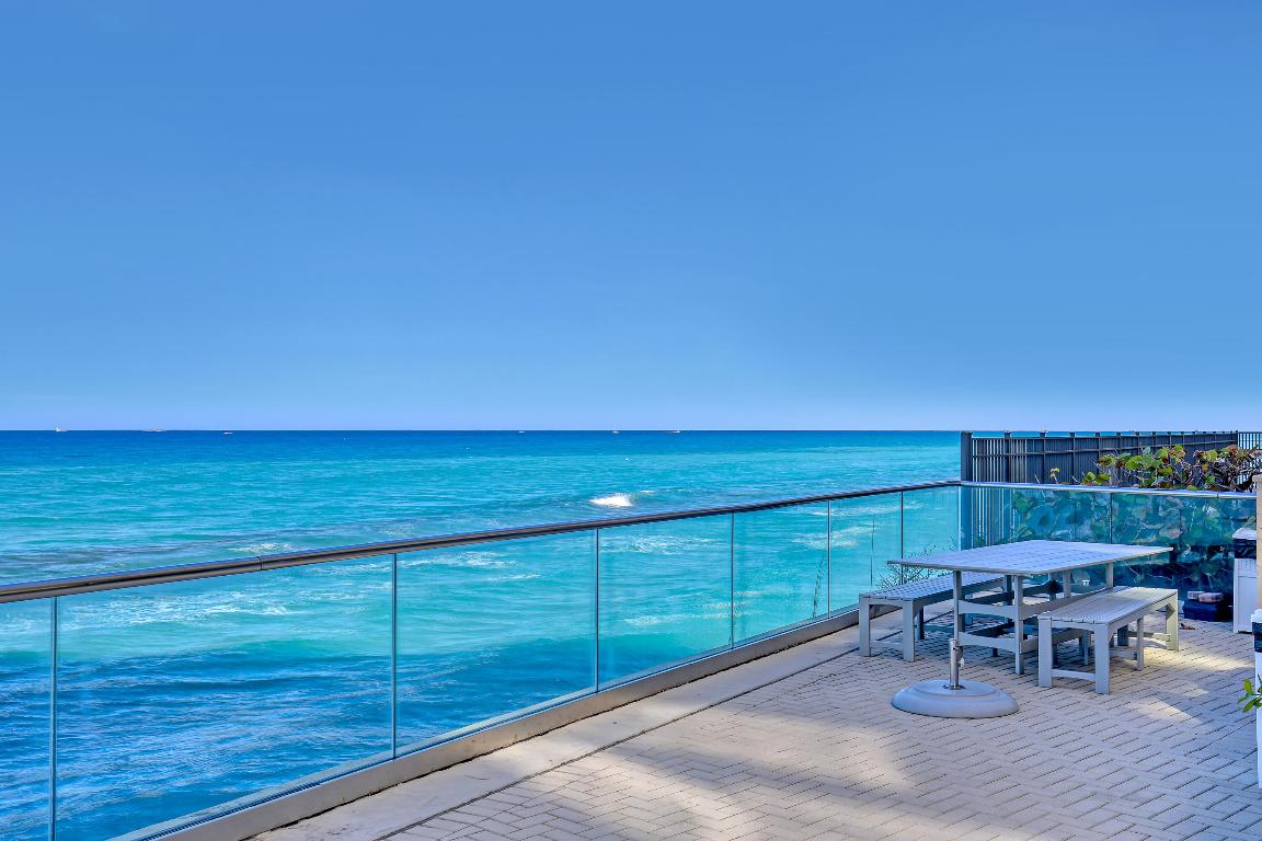 AQUARIUS CONDO - Residential