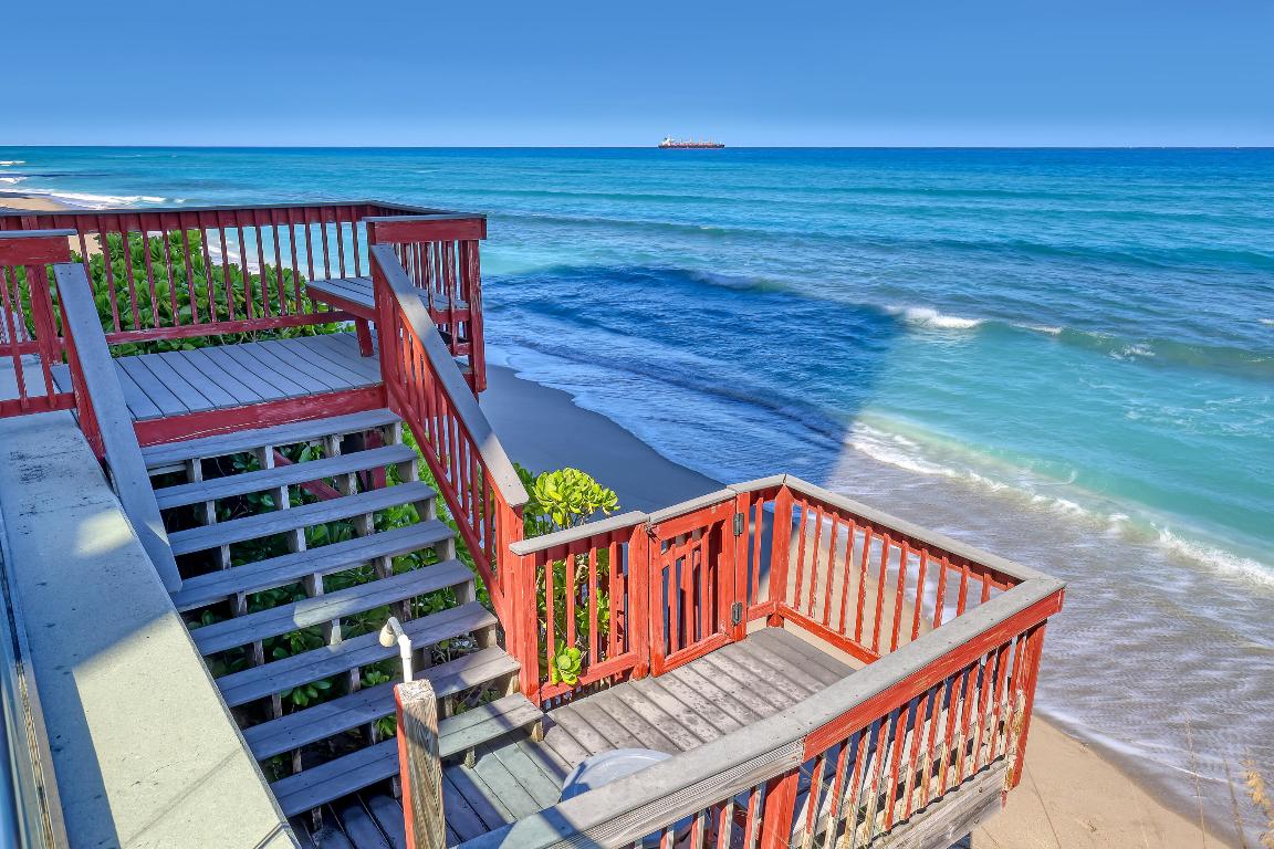 AQUARIUS CONDO - Residential