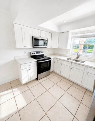1017 NW 30TH CT APT 5, WILTON MANORS, FL 33311 - Image 02beb18f4d1dc2b207a42aeccbf64605/3932908021
