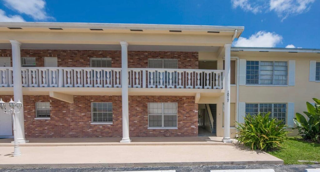 Photo of 1017 NW 30TH Court #5, Wilton Manors, FL 33311 (MLS # B26079083)