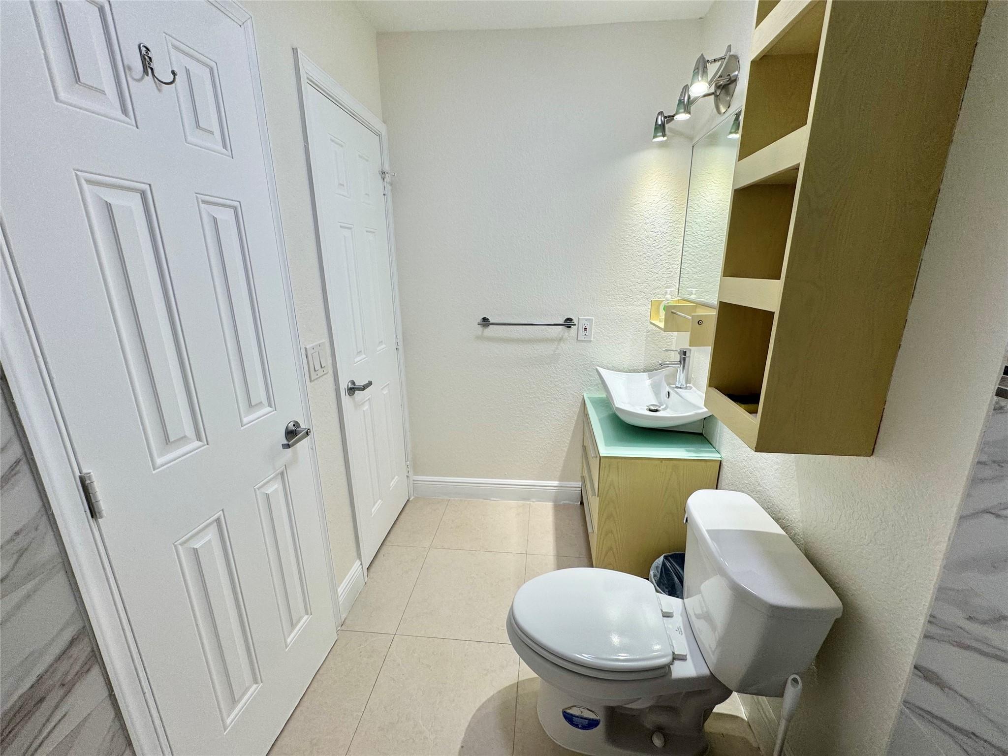 Capri Courts Condo - Residential Lease