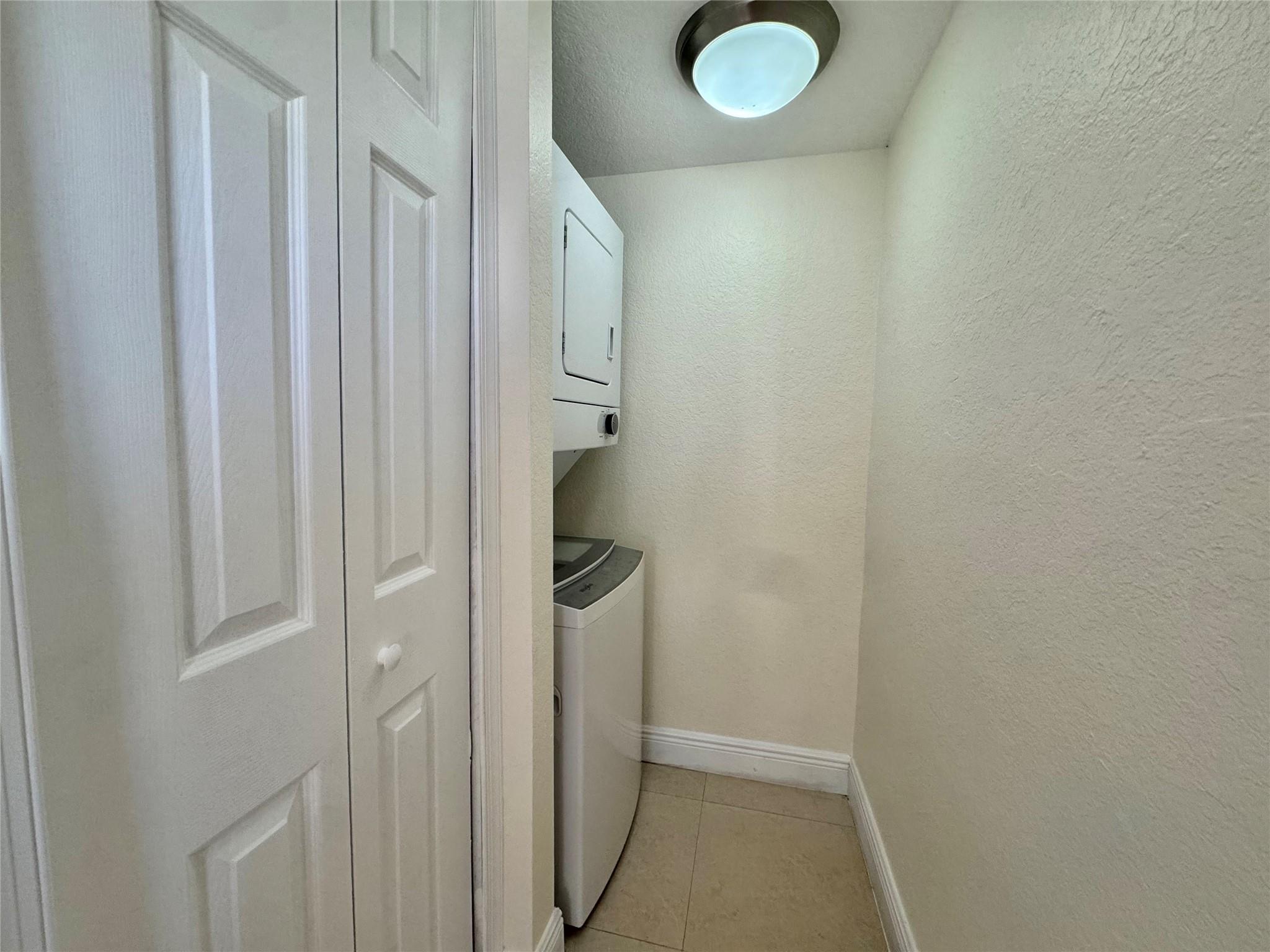 Capri Courts Condo - Residential Lease